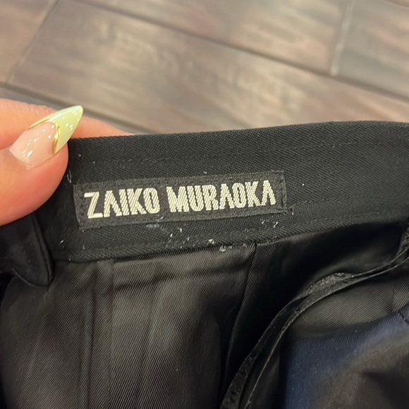 Black skirt - Picture 4 of 4